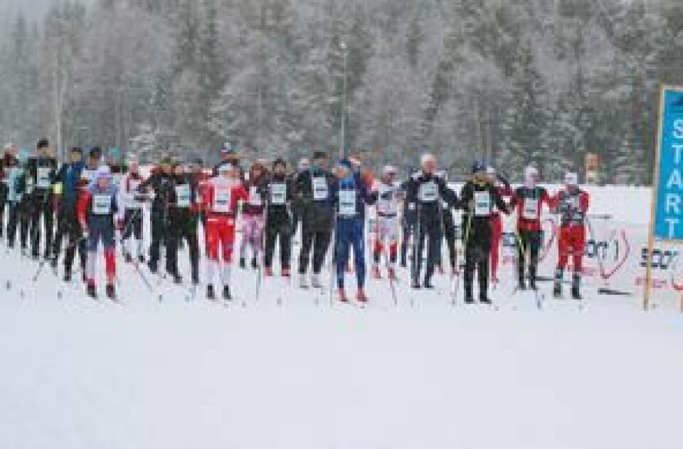 Alle reportasjer og tall fra SkiBirken 2024 Klart til start for klasse mix og kvinner. (Foto: Rolf Bakken)