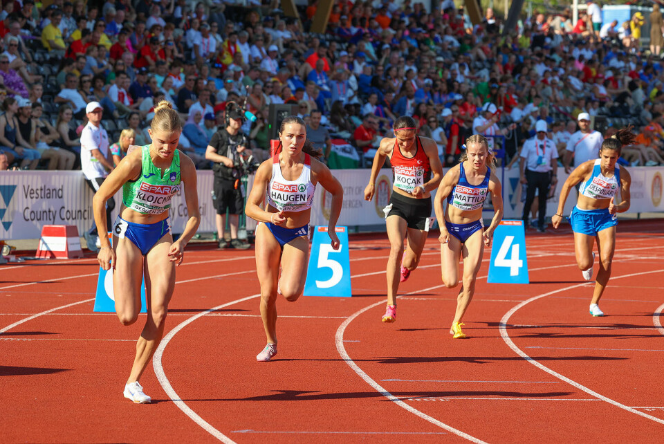 Nora Haugen kom først - og best - i gang av de norske 800 m-jentene. (Foto: Arne Dag Myking)