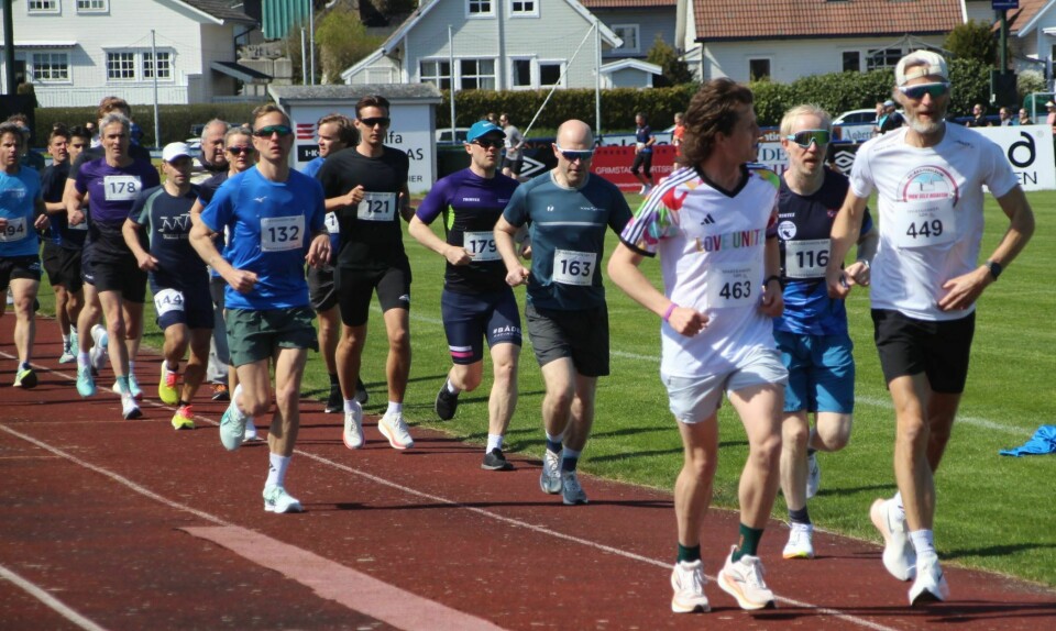 Rekorddeltagelse i Fevik halvmaraton og 5 km