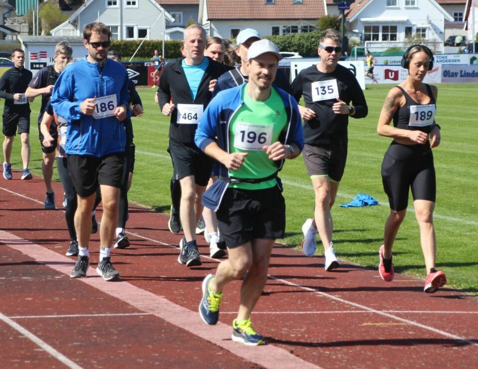 Rekorddeltagelse i Fevik halvmaraton og 5 km