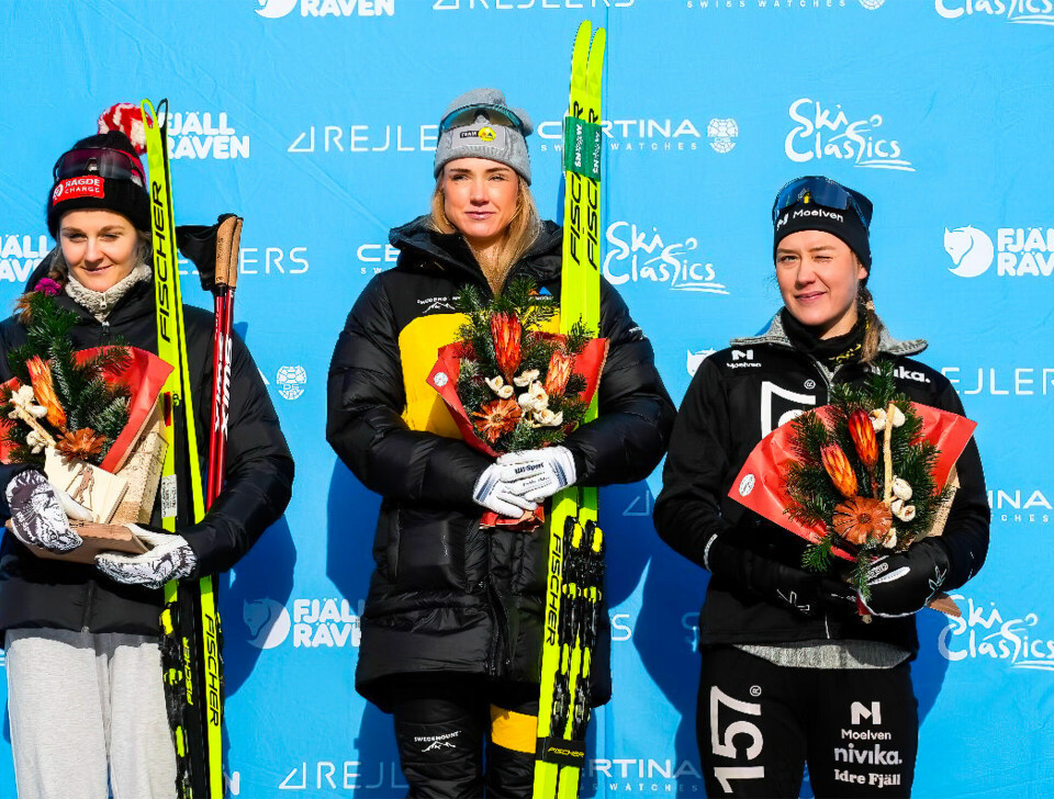 Stina Nilsson, Team Ragde Charge (2. plass); Emilie Fleten, Team Ramudden (1. plass); Jenny Larsson, Lager 157 Ski Team(3. plass). (Foto: Vanzetta/Nordic Focus)