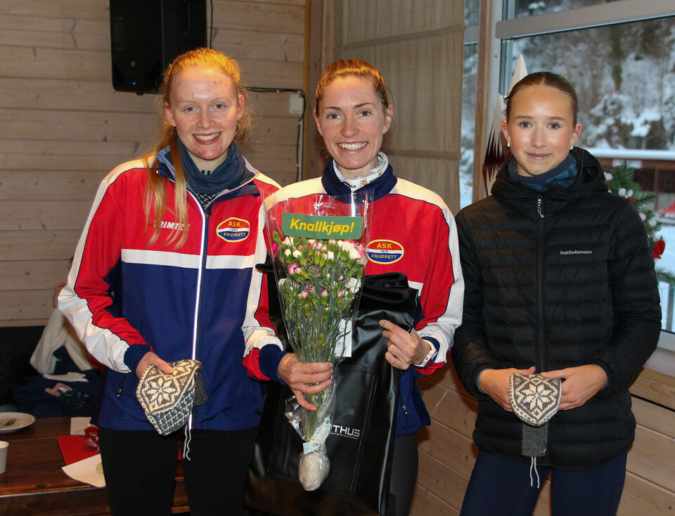De tre beste kvinner: Amalie Melby Arnesen, Rebekka Birkeland og Ingrid Straume Sunde.