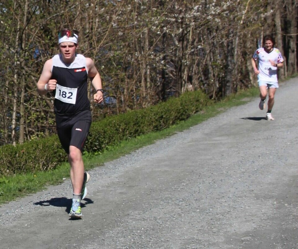 Rekorddeltagelse i Fevik halvmaraton og 5 km