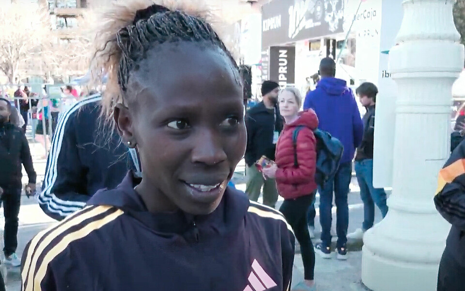 Hellen Ekalele Lobun senket persen sin med cirka to minutter. (Skjermdump fra10K Valencia Ibercaja 2025 by Kiprun10K Valencia Ibercaja 2025 by Kiprun)10K Valencia Ibercaja 2025 by Kiprun