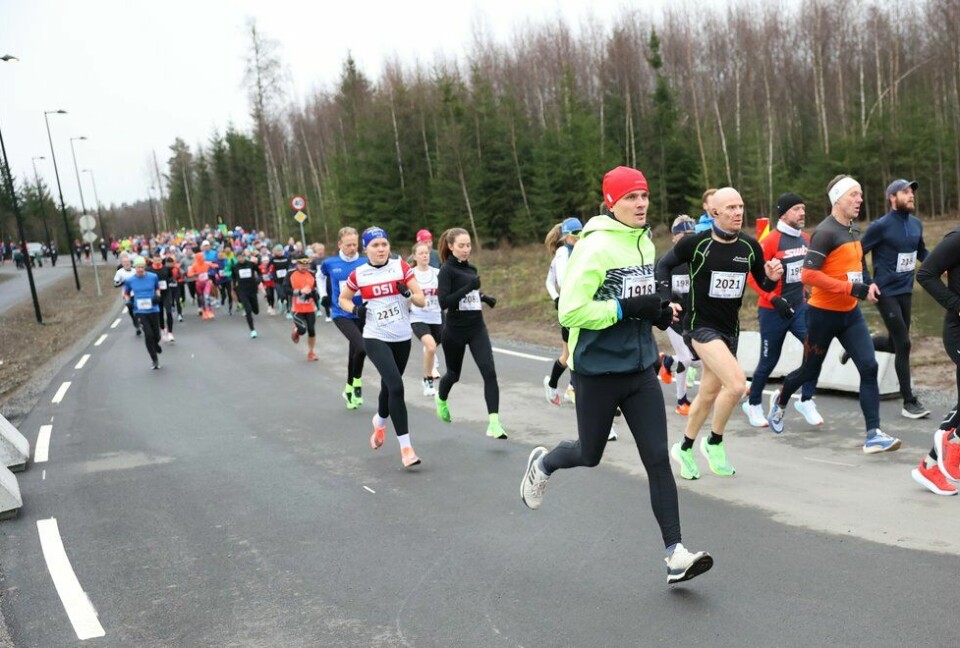 nr 1918: Pawel Stopa, 2215 Marie Haga, 2021 Svein Anders Aarsbog under 10-kilometeren i Jessheim Vintermaraton 2021