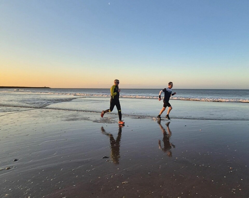 Morgenjogg med Terje i soloppgang.