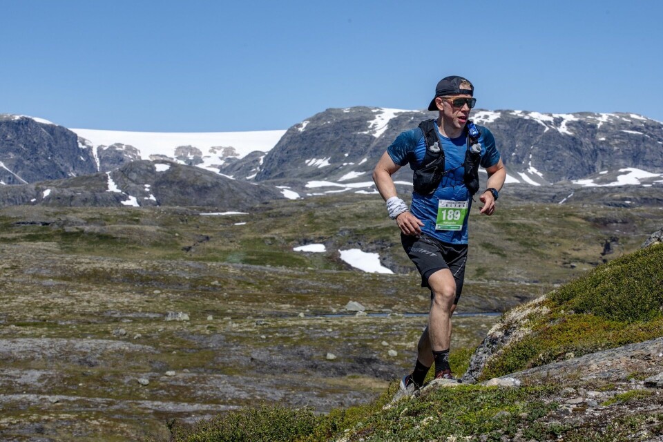 Fjeremann på 34 km, Aleksander Skålevik, i fantastiske omgjevander. (Foto: Kai-Otto Melau)