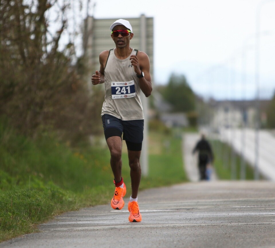 Bjørn Tore Kronen Taranger tok halvmaratonrekorden i Molde Maraton