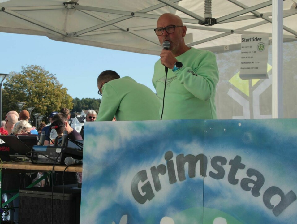 Løbets uundværlige speaker Rune Nøstvik er heldigvis fortsat med efter han var med til at starte Grimstad maraton sammen med Richard Nordahl i 2014