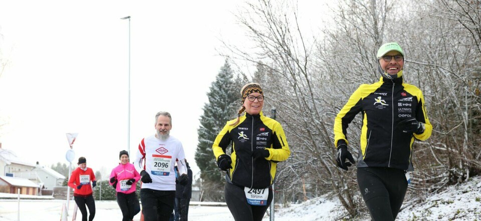 Jessheim Vintermaraton: Her løper f.v.: Rune Mortensen, Torunn Tofteng og Stein-Erik Bakke halvmaraton under Jessheim Vintermaraton 2023. Pengene fra dette løpet går tilbake til idretten.(Foto: Marianne Røhme / Kondis © Kondis) F.v.: Rune Mortensen, Torunn Tofteng og Stein-Erik Bakke løp halvmaraton under Jessheim Vintermaraton 2023
