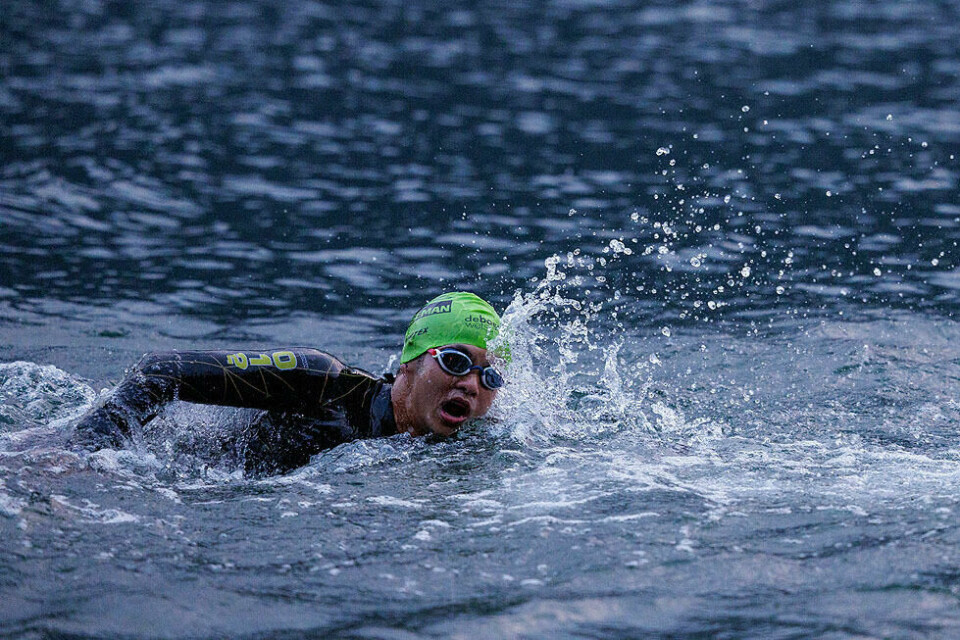 14 The swim_0517_1215-HD