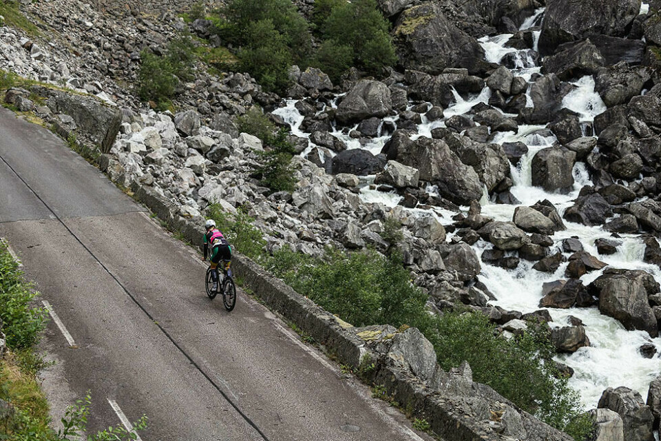 32 Måbødalen to Dyranut_0704_2116-HD
