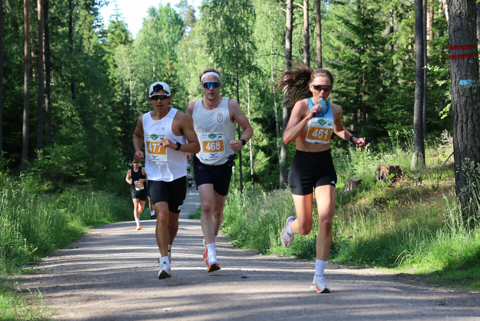 Ingrid Nordmo fylte flasken like før start og tilførte væske allerede tidlig i løpet. (Foto: Tom-Arild hansen)