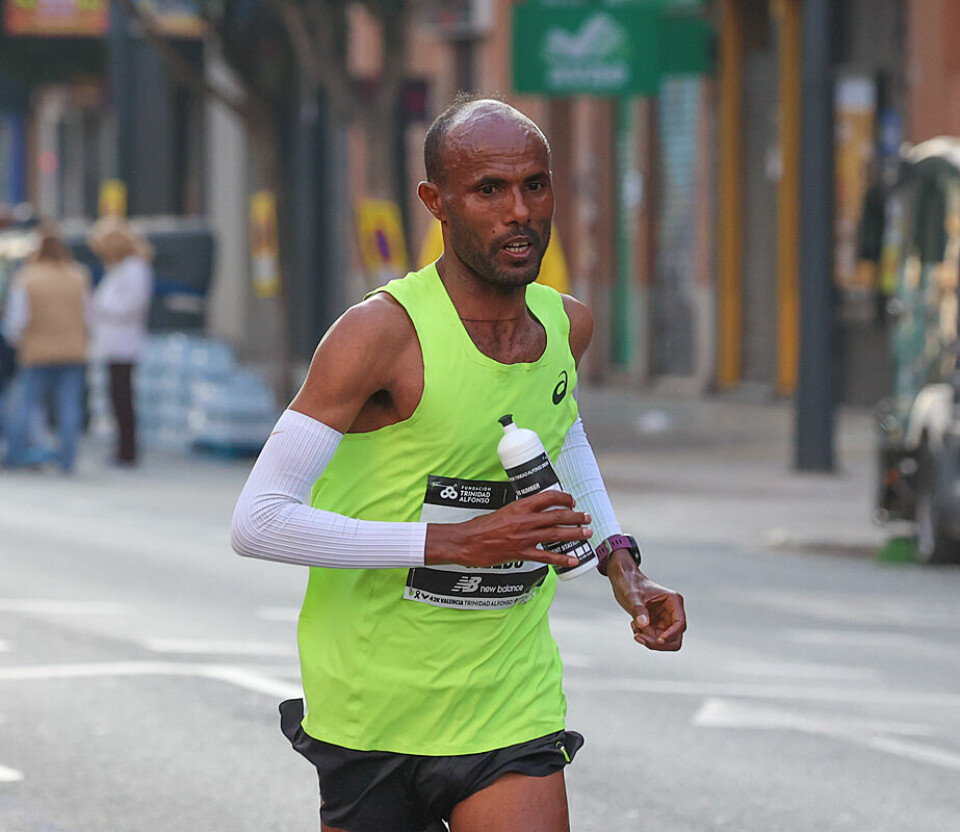 Weldu Negash Gebretsadik har vært blant de beste maratonløperne i Norge de siste 10 årene. I dag brøt han løpet.