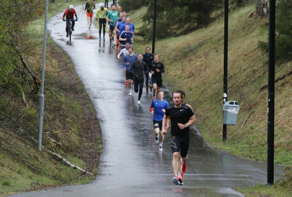 Torje Sandaker Syslak i tet fra start på Grunnlovsmila i Elverum 16. mai. (Foto: Jostein Borkhus) Grunnlovsmila