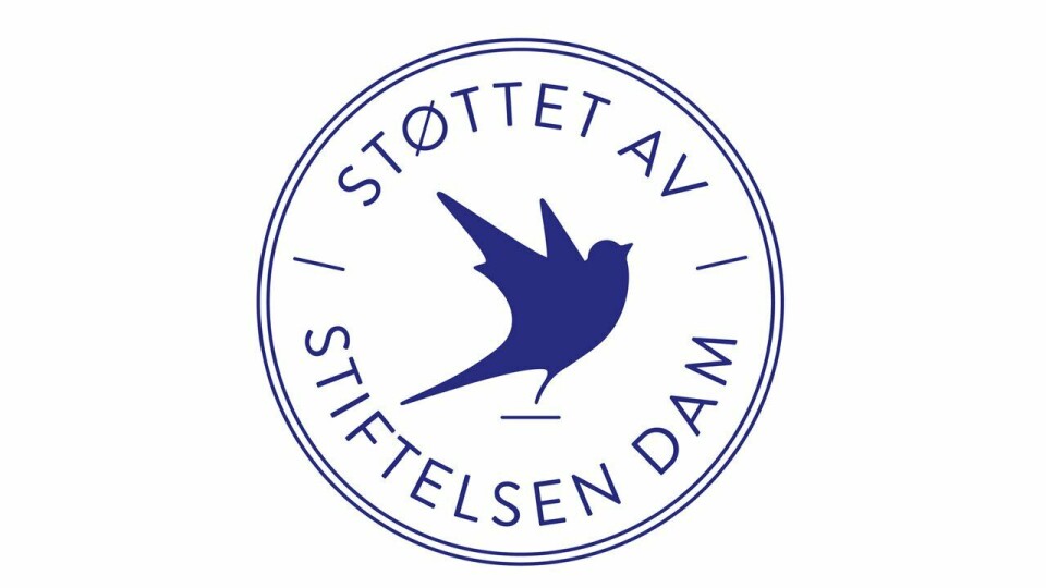 Hvert år mottar Stiftelsen Dam 6,4 prosent av overskuddet fra Norsk Tipping. Logo Stiftelsen Dam i breddeformat