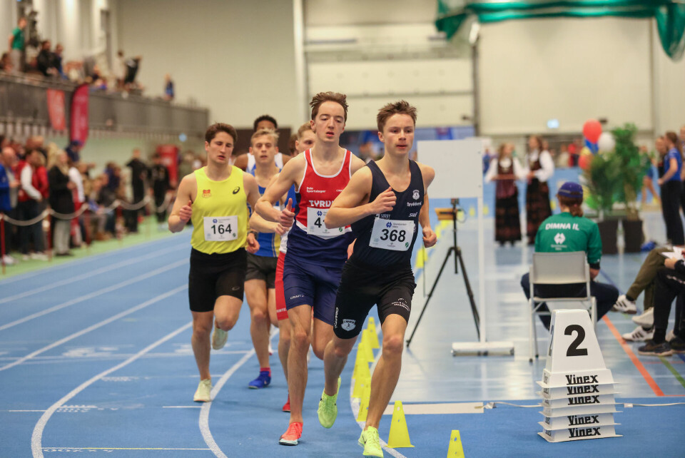 Fredrik Hesjedal-Tronstad ledet nesten hele veien fra start til mål. Eirik Alvik lå like lenge på andreplass. (Foto: Martin Hauge-Nilsen)