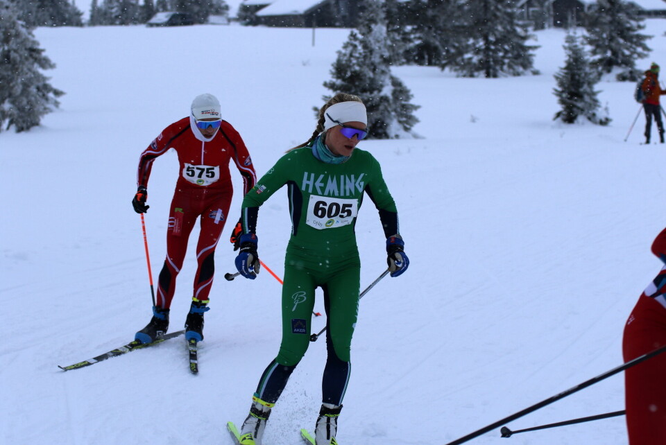 Tuva Toftdalhl Staver hadde bare fem menn foran seg i løypa, og Vegard Osvold som her henger med halvveis måtte også gi tapt på andre halvdel. (Foto: Kjell Arild Andersen)