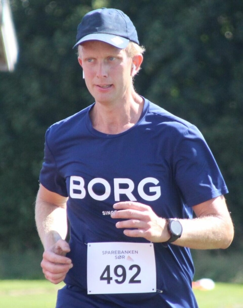 Jarle Fianbakken i fin stil på vej mod 24:54,3.