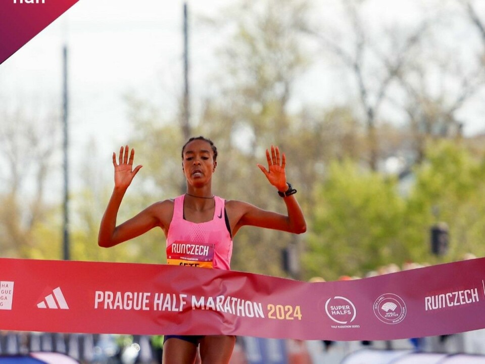 Ny årsbeste i verden, og Petter Johansen på 13. plass i Praha Halvmaraton