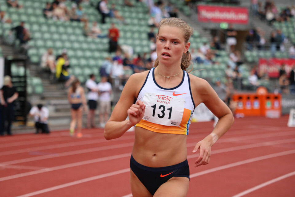 Malin Hoelsveen med et siste drag før start. (Foto: Tom-Arild Hansen)