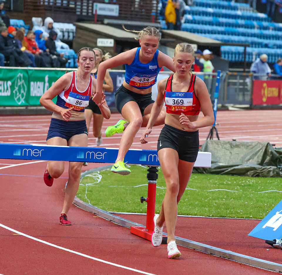 Sigrid Alvik avgjorde 3000 meter hinder etter rakettspurt