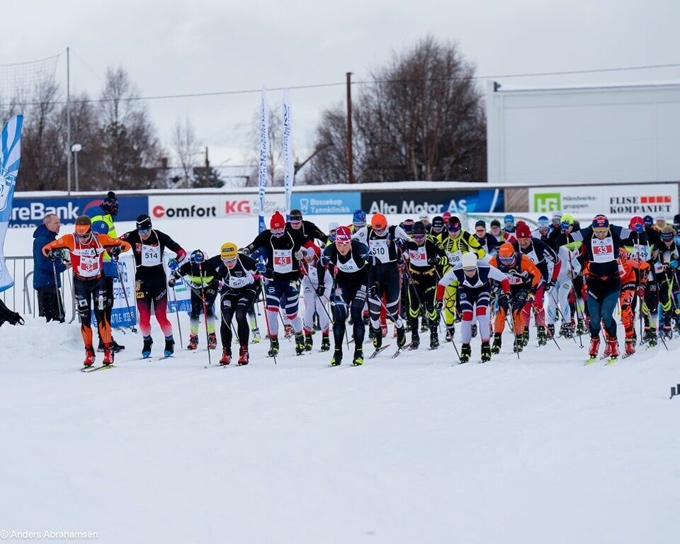 Arctic Alta Ski- og Fatbikefestival i vinden med 300 deltakere