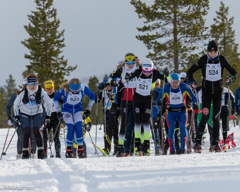 Arctic Alta Ski- og Fatbikefestival i vinden med 300 deltakere