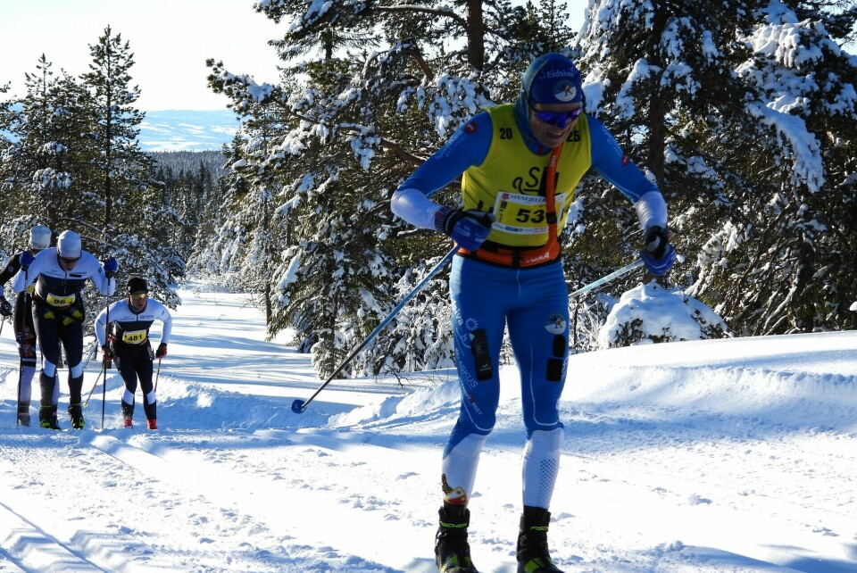 Geir Strandbakke fra Lillehammer med den gule ledertrøya i M60+ vant igjen med nesten ti minutter på nærmeste jevnanaldrende.
