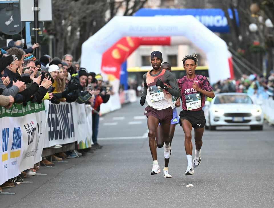 Bekele leder an med Crippa like bak. (Foto: arrangøren)
