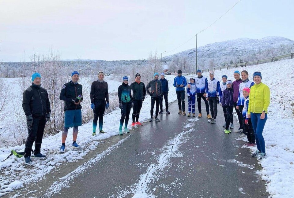 Kondistreninga Alta og Alta IF Friidrett klar for trening. (Foto: Privat) Kondistreninga Alta