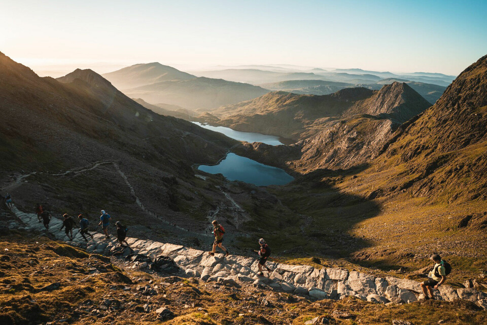 Omgivelsene i Ultra-trail Snowdonia er spektakulære, ikke minst på enklar solskinnsdag. (Foto: arrangøren)