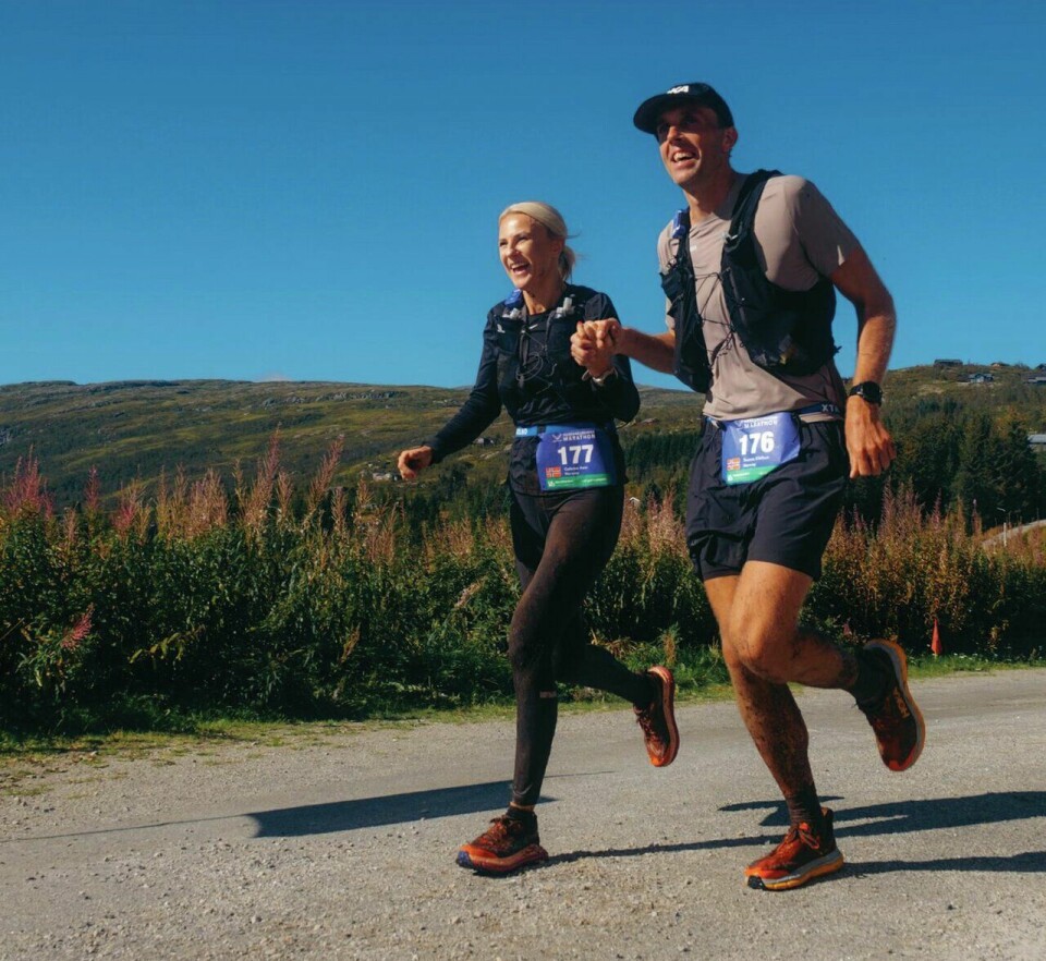 Langløpparet:Cathrine og Thomas under Hardangervidda Maraton. (Foto: Privat ) Cathrine Aas og Thomas Kittilsen under Hardangervidda Marathon