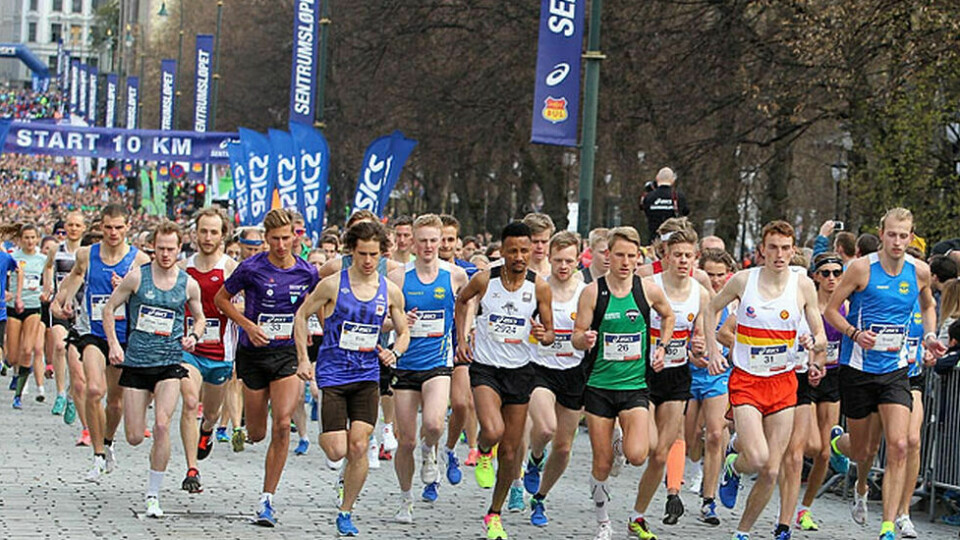 Teten etter 100m. Foto: Kjell VIgestad Teten etter 100m. Foto: Kjell VIgestad