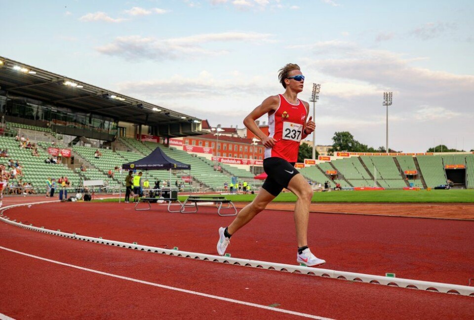 Onsdag kveld blir det Sommerstevne på Bislett igjen. Her er Fredrik Sandvik fra fjorårets utgave. Sandvik er på plass også i år. (Foto: Samuel Hafsahl) Sommerstevnet, Bislett - MS 5000m - Fredrik Sandvik (237)