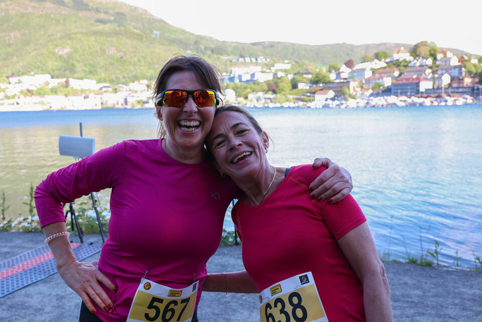 May Britt Soldal og Evelyn Kvamme Wold kan hvile seg etter løpet. Begge leverte gode tider i sine aldersklasser.