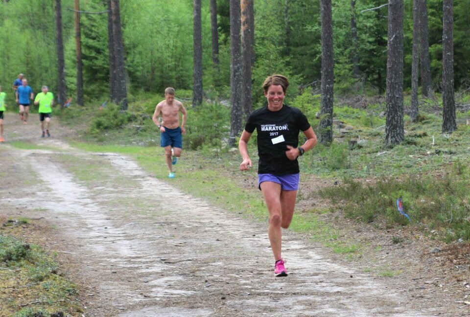 Blid: Esther Innselset i Gå-joggen i Elverum. (Foto: Rolf Bakken) Esther Innselset i Gå-joggen Elverum 2017