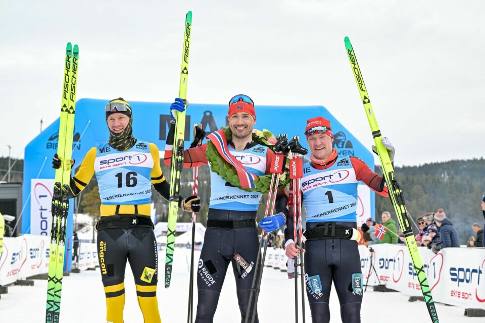 Premiepallen menn: Amund Hoel, Andreas Nygaard og Johan Hoel. (Foto: SkiClassics)