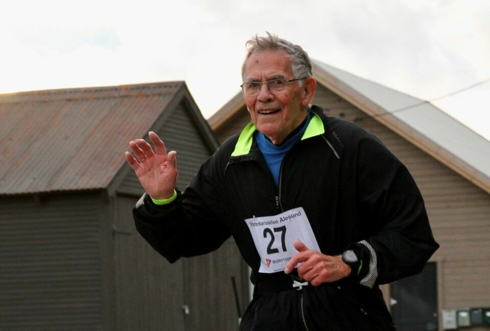 Per Gundersen har løpt 150 maratonløp og en rekke halvmaraton og kortere løp. Her fra Vinterkarusellen i Ålesund i 2020. (Foto: Helge Fuglseth) Per Gundersen i Vinterkarusellen i Ålesund