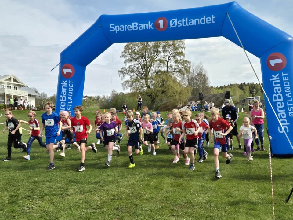 Starten for dagens største felt med 40 gutter i alderen opp til 12 år. (Foto: arrangør)