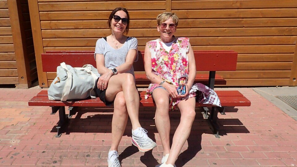 Mai Lund Andersen (t.v) og Monica Johansen på treningsleir til Spania med SK Vidar og Team RP