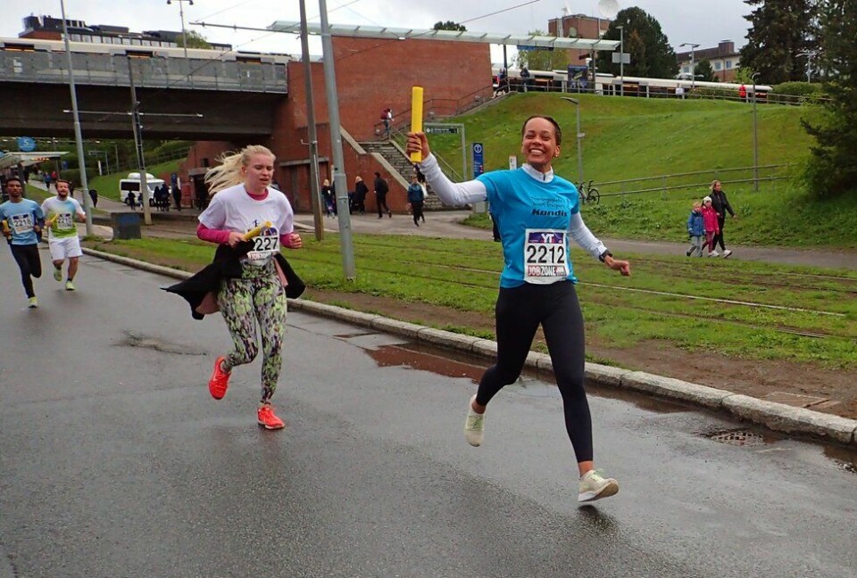 Kondisdame: Maria Spigseth (foran) løp fjerde etappe på Kondislaget i Holmenkollstafetten 2019. Foto: Marianne Røhme Først Maria Spigseth som løp på Kondislaget i Holmenkollstafetten 2019