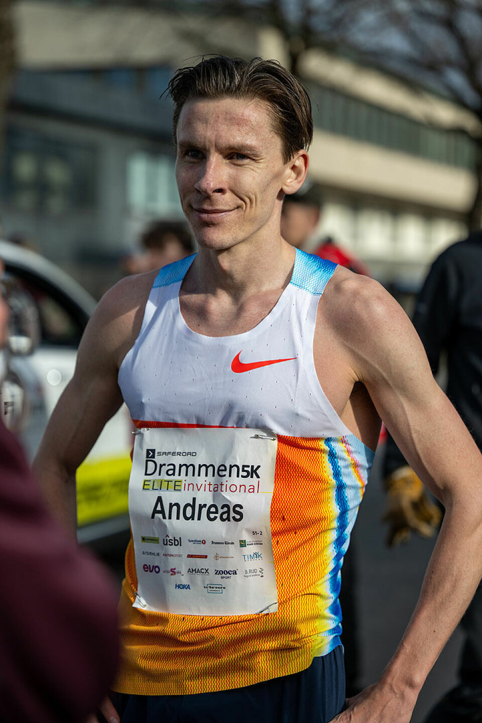 Andreas Almgren satte svensk rekord på 5k gateløp i norske Drammen.