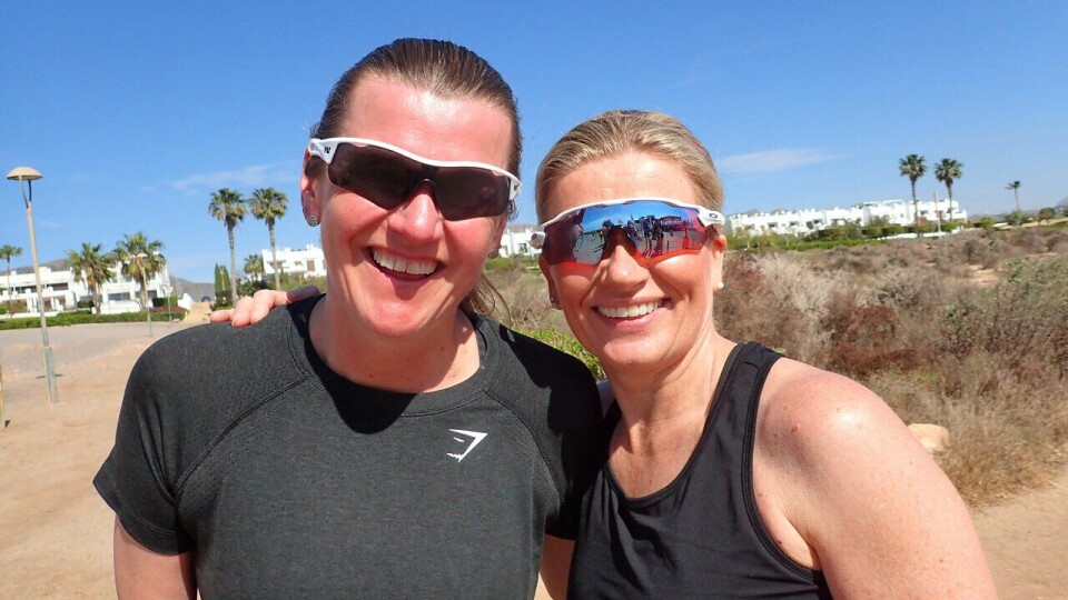 Marianne Berthelsen (t.v) og Vibeke Jacobsen Elgborn på treningsleir til Spania med SK Vidar og Team RP