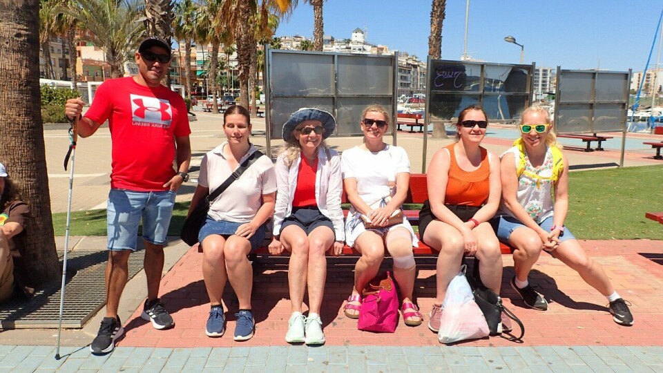 F.v.: Henrik Claesson, Anita Holmesland, Chatrine Smulders, Vibeke Jacobsen Elgborn, Anne Berit Gravvold og Julie Eriksen på treningsleir til Spania med SK Vidar og Team RP