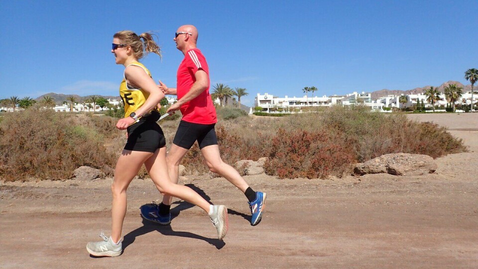 Nina Madeleine Waage ledsager Håkon Gisholt på treningsleir til Spania med SK Vidar og Team RP