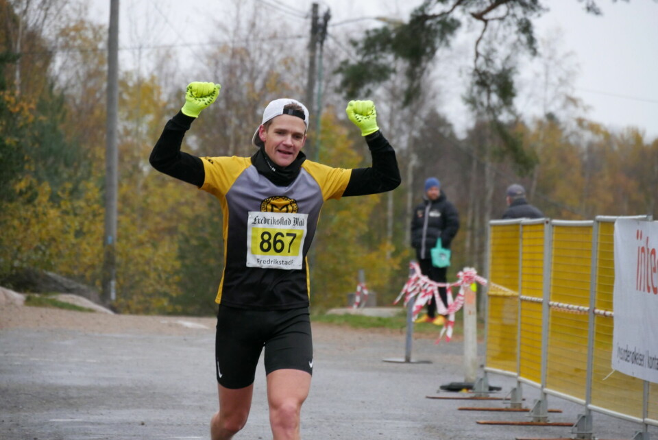 Fredrikstad Maraton arrangert i sterk nordavind og knapt med varmegrader