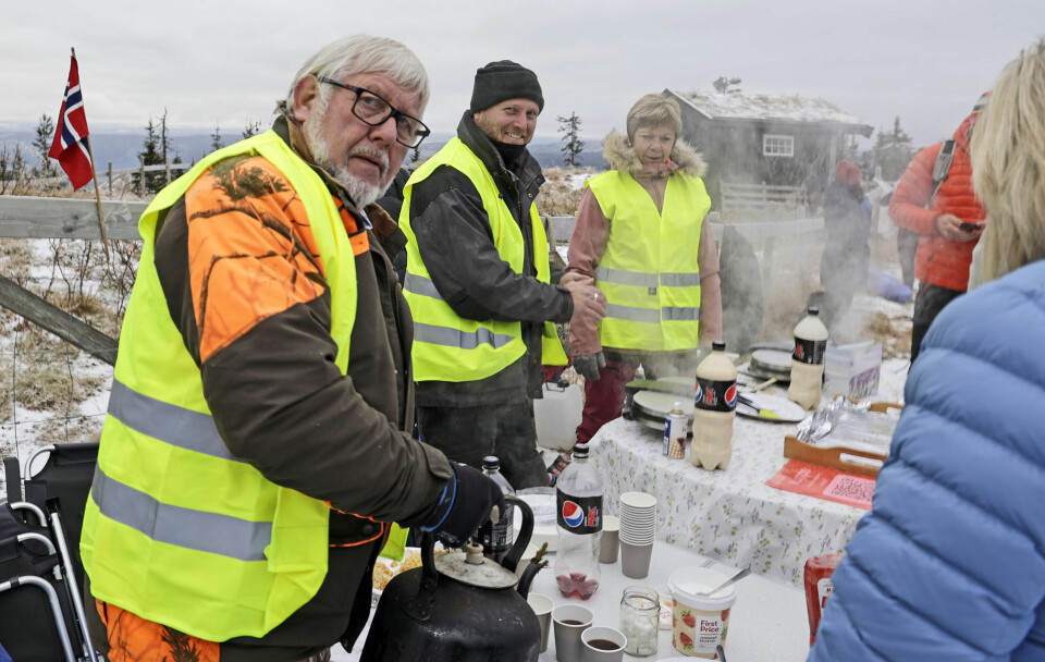 Det var bra stemning i målområdet det Musdal Grendelag servert gratis både kaffe og nystekte vaffel.