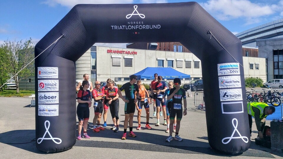 Startfeltet åpen klasse sprint. (Foto: Erlend Agøy Engum)