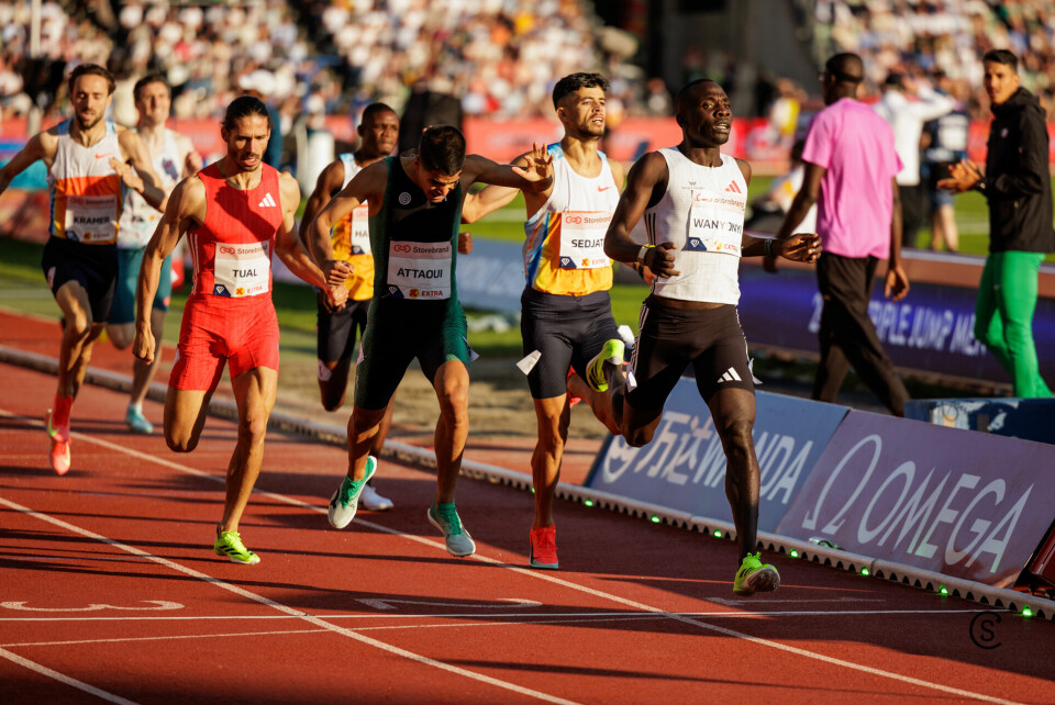 Det var tett mellom plassene i spurten, men Wanyonyi holdt unna og vant på 1.42,78. (Foto: Sylvain Cavatz)
